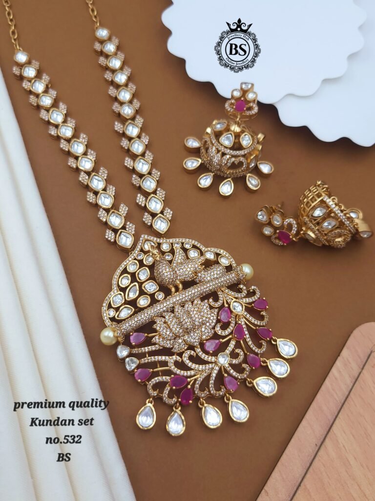 Premium quality Kundan jewellery set from Araha Online Store